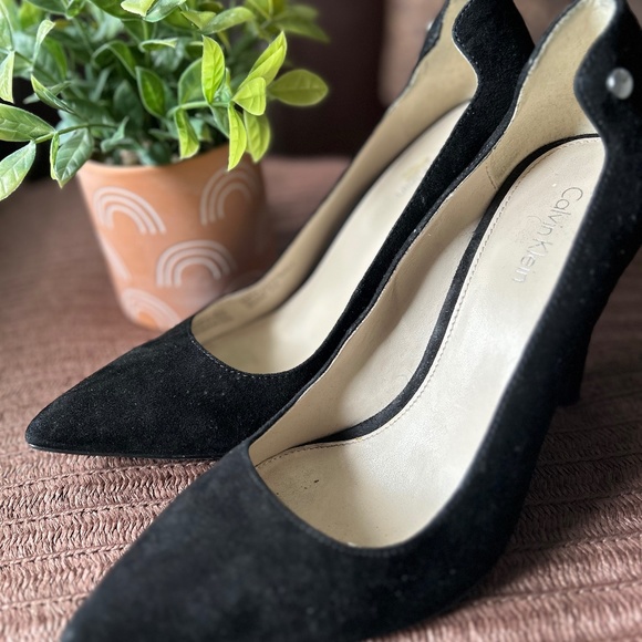 Calvin Klein Stilettos - Picture 1 of 4